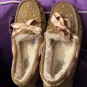 😁Ugg Slippers🍹